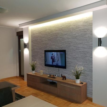 Apartman Aspen ซลาตีบอร์ ภายนอก รูปภาพ